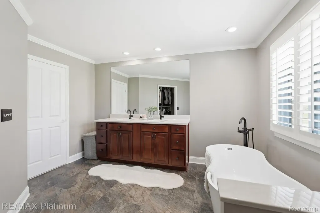 9167 Rotondo Drive Hartland Township MI 48855