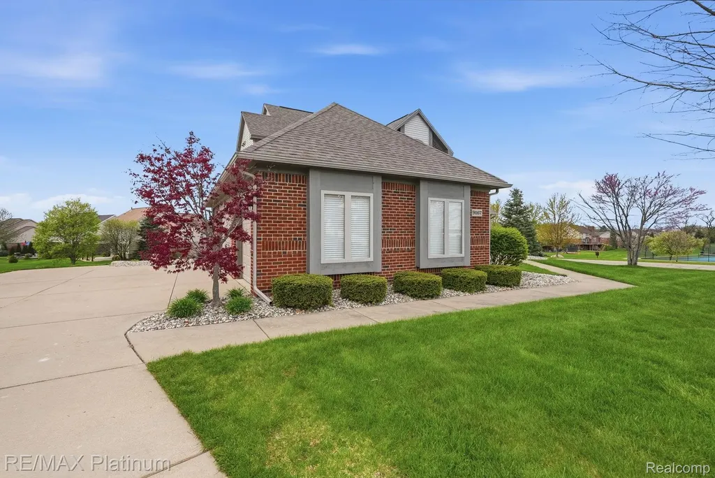 9167 Rotondo Drive Hartland Township MI 48855