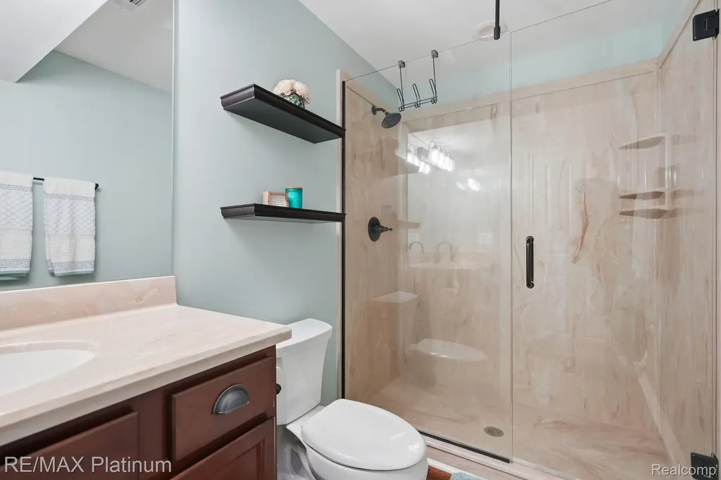 9167 Rotondo Drive Hartland Township MI 48855