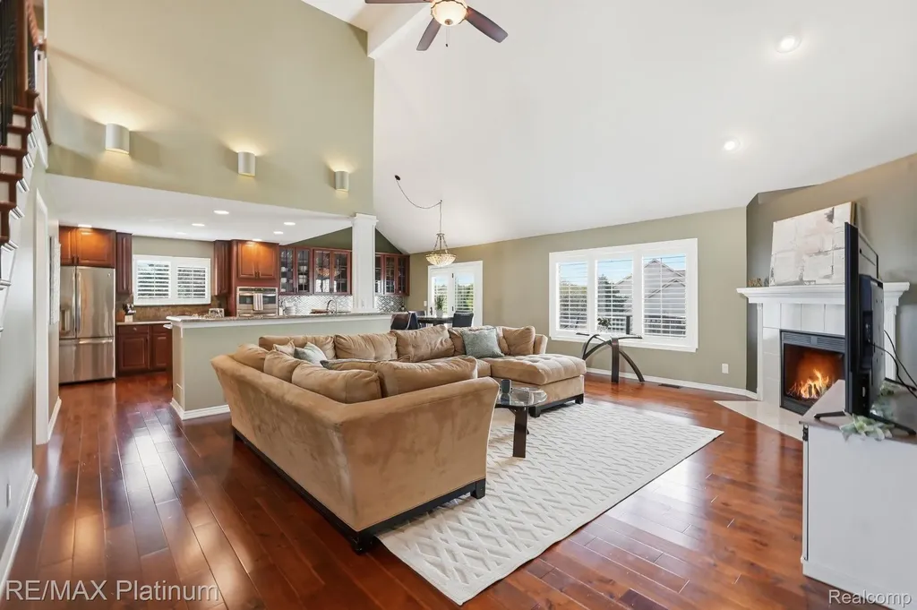 9167 Rotondo Drive Hartland Township MI 48855