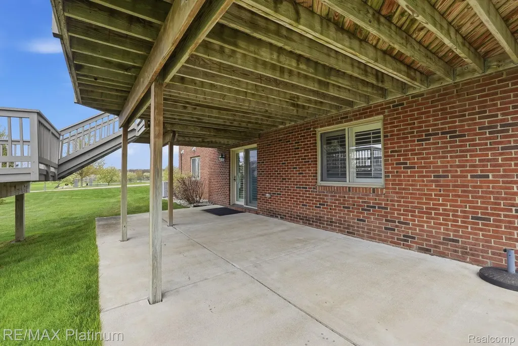 9167 Rotondo Drive Hartland Township MI 48855