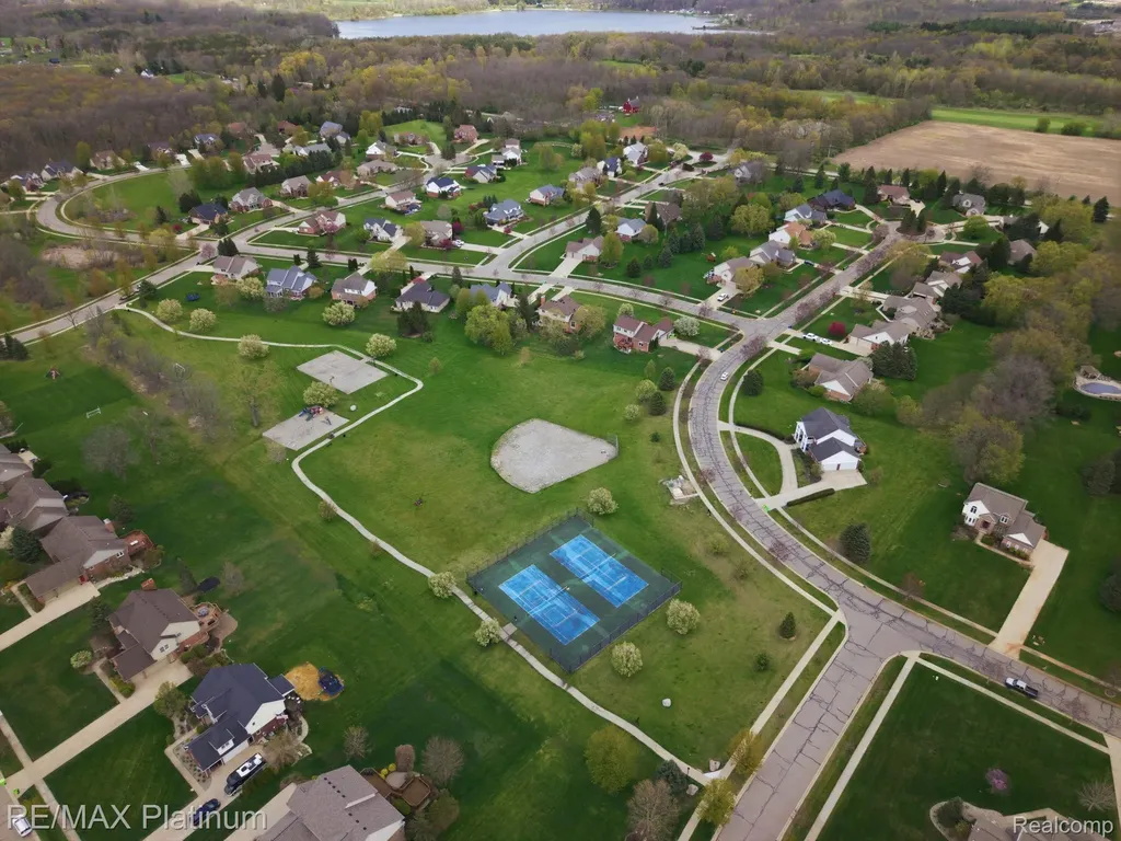9167 Rotondo Drive Hartland Township MI 48855