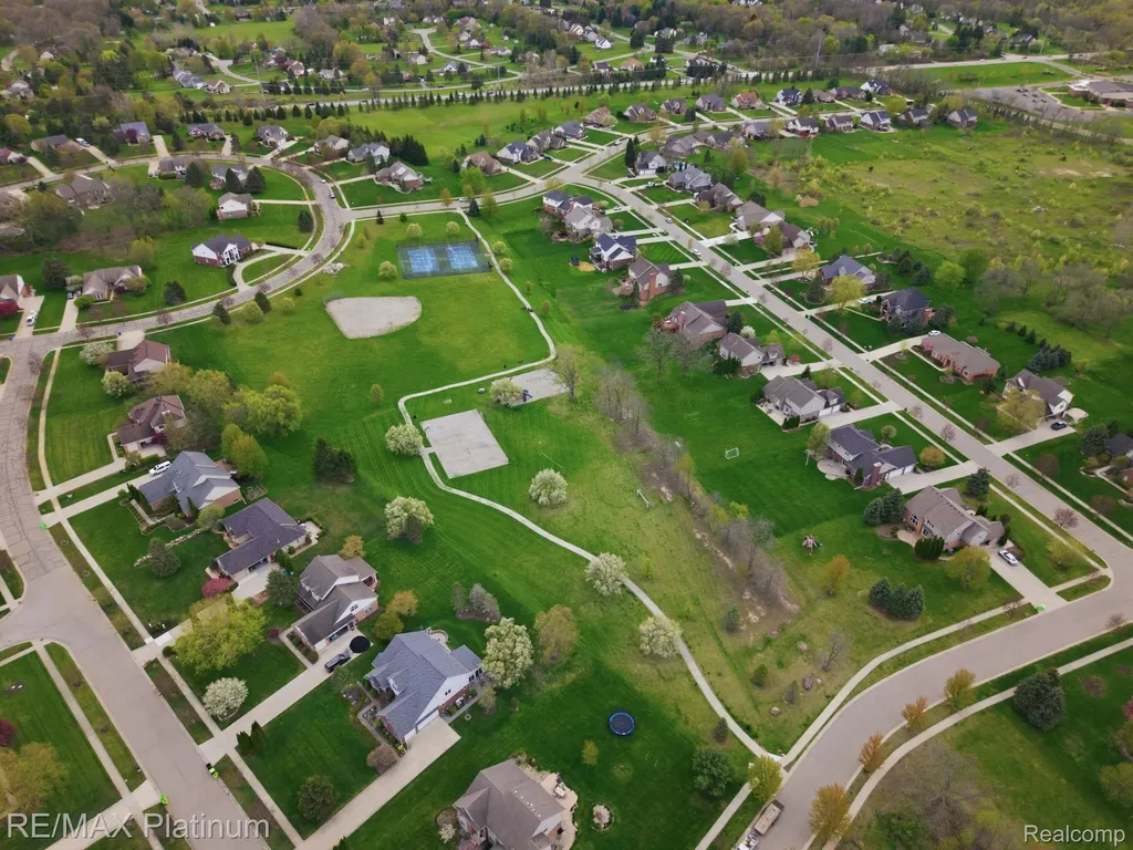 9167 Rotondo Drive Hartland Township MI 48855