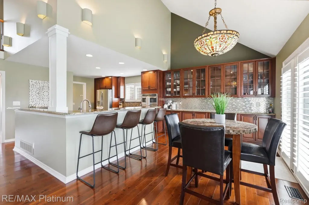 9167 Rotondo Drive Hartland Township MI 48855