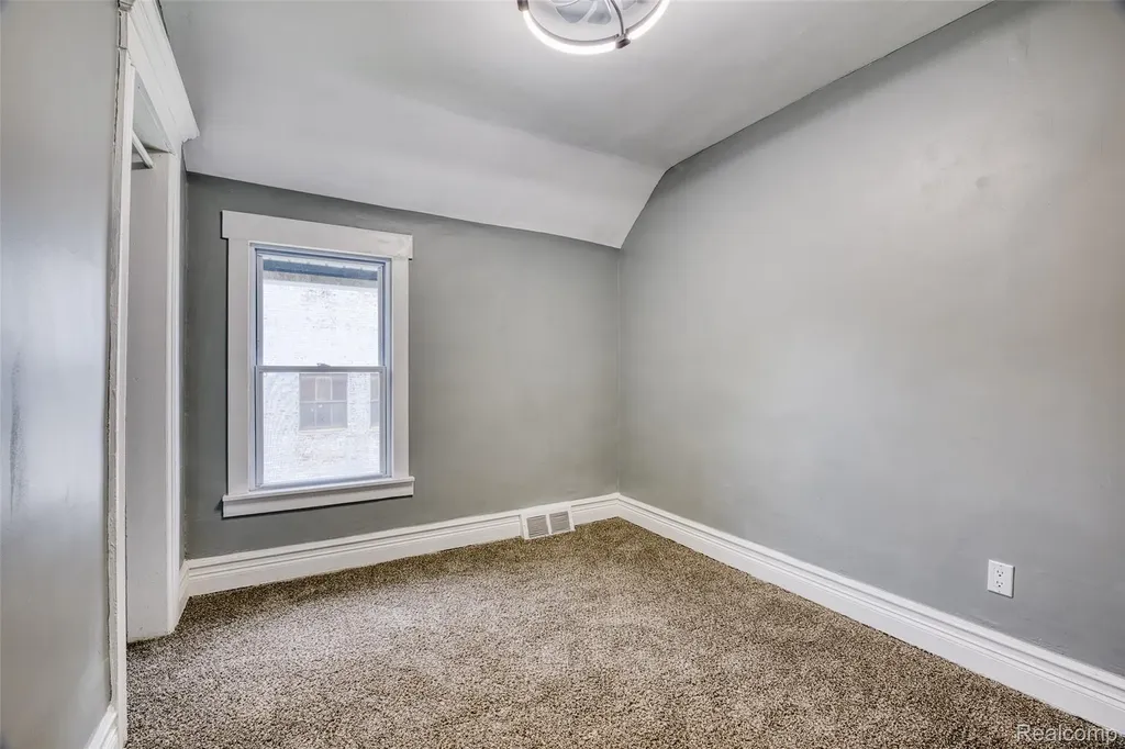 430 Holbrook Street Detroit City MI 48202