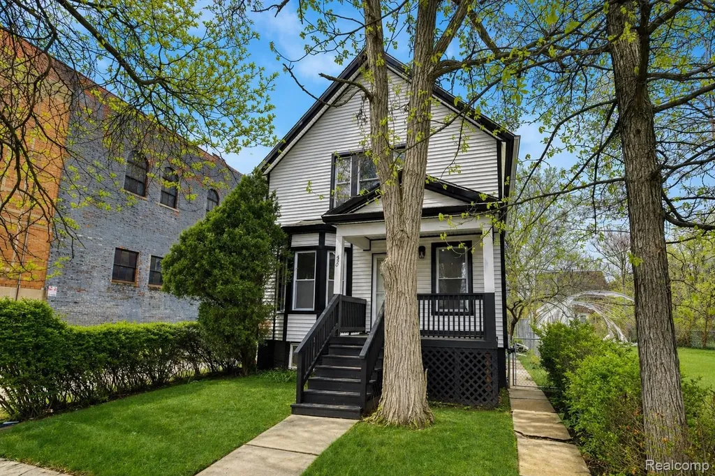 430 Holbrook Street Detroit City MI 48202