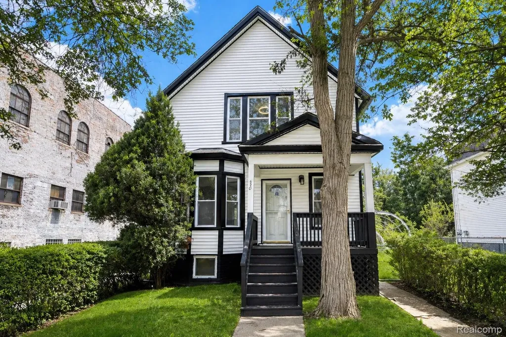 430 Holbrook Street Detroit City MI 48202