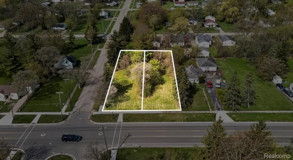 3261 Sheridan Avenue Saginaw City MI 48601
