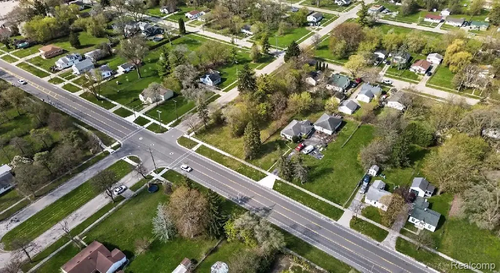 3261 Sheridan Avenue Saginaw City MI 48601