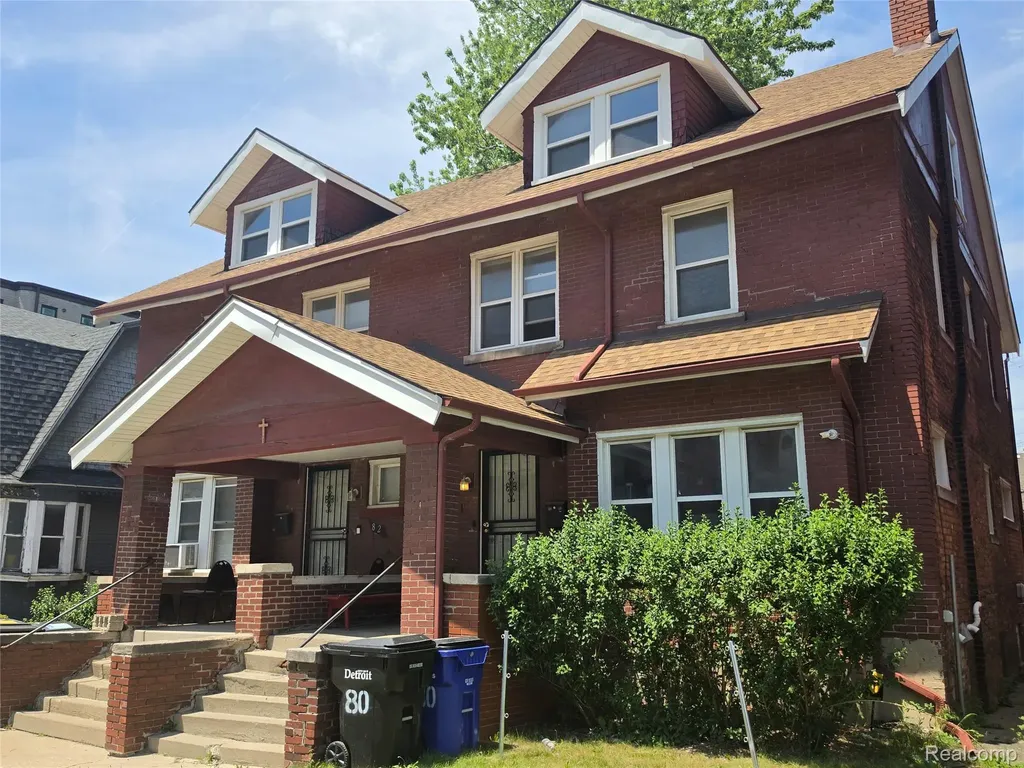 80 Clairmount Street Detroit City MI 48202
