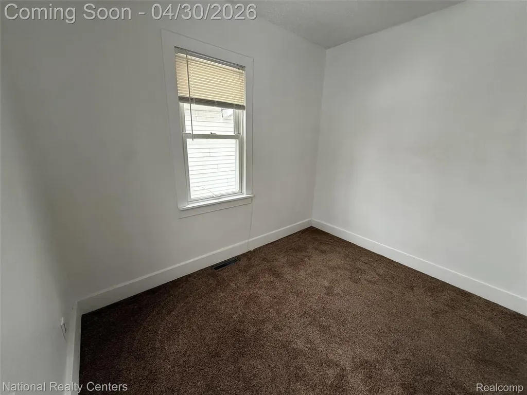 250 W Walton Boulevard Pontiac City MI 48340