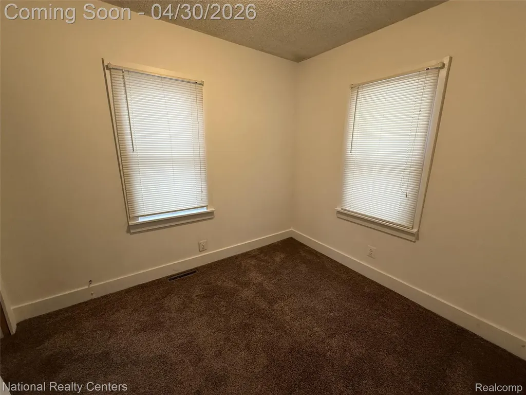 250 W Walton Boulevard Pontiac City MI 48340