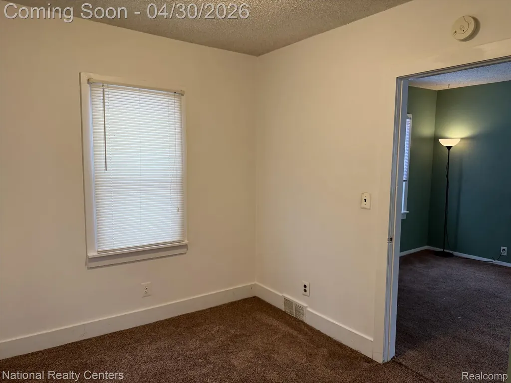 250 W Walton Boulevard Pontiac City MI 48340