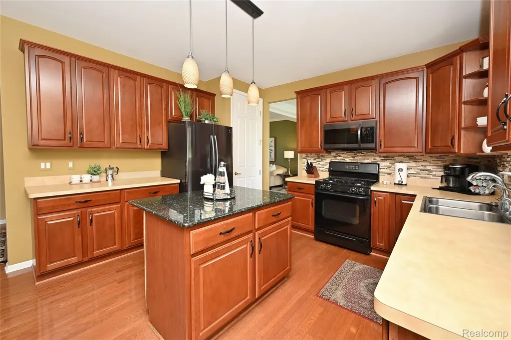 57813 Cider Mill Drive Lyon Charter Township MI 48165