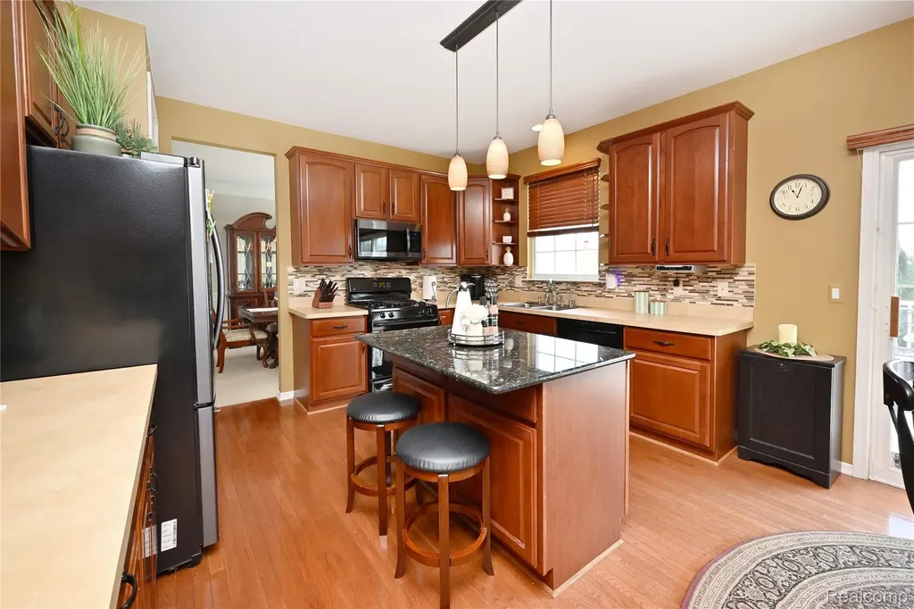 57813 Cider Mill Drive Lyon Charter Township MI 48165