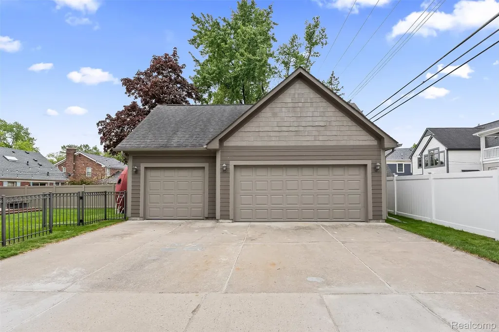 1408 S Bates Street Birmingham City MI 48009