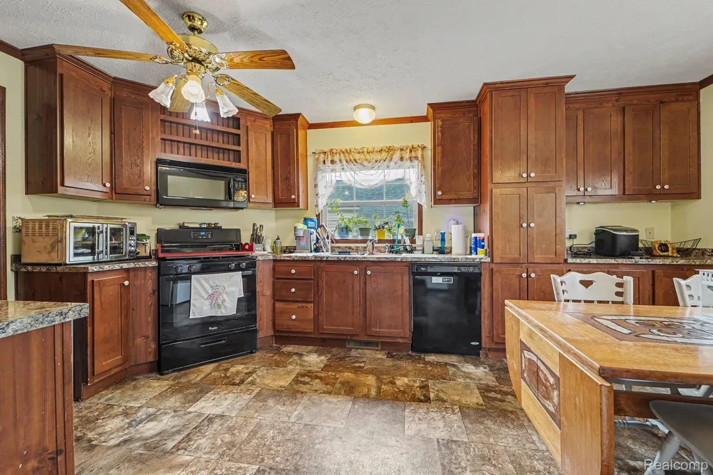 1031 Falstaff Circle Salem Township MI 48167