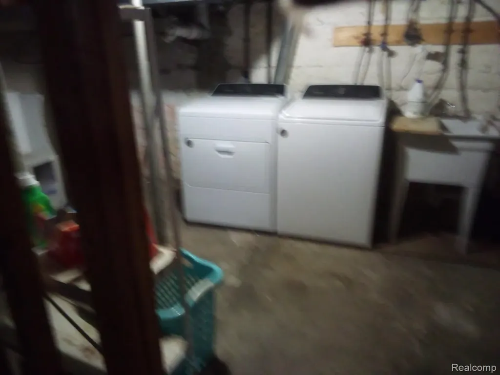 5255 N Seymour Road Flushing Charter Township MI 48433
