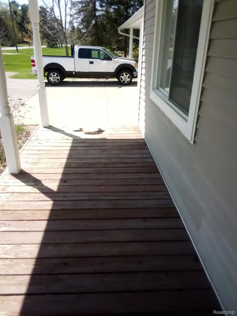 5255 N Seymour Road Flushing Charter Township MI 48433