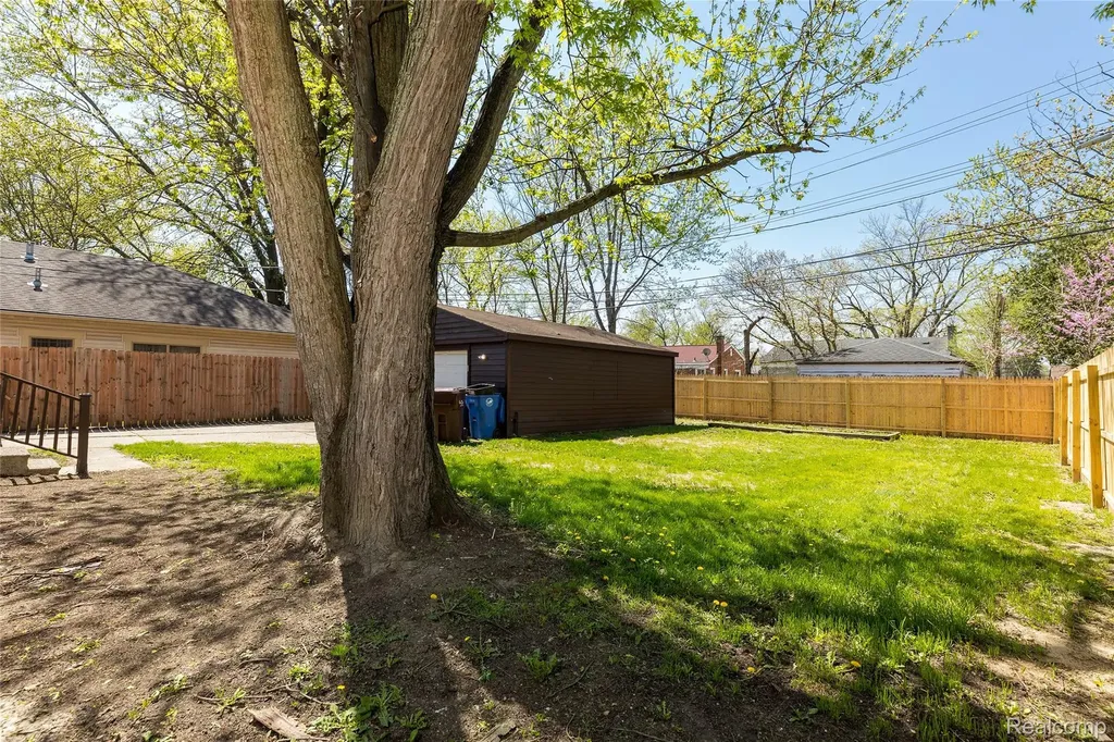 514 Greenwood Street Inkster City MI 48141