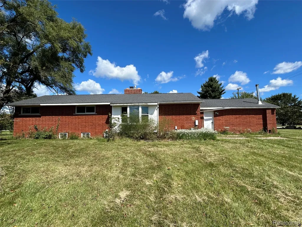 16465 Almont Berlin Township MI 48002