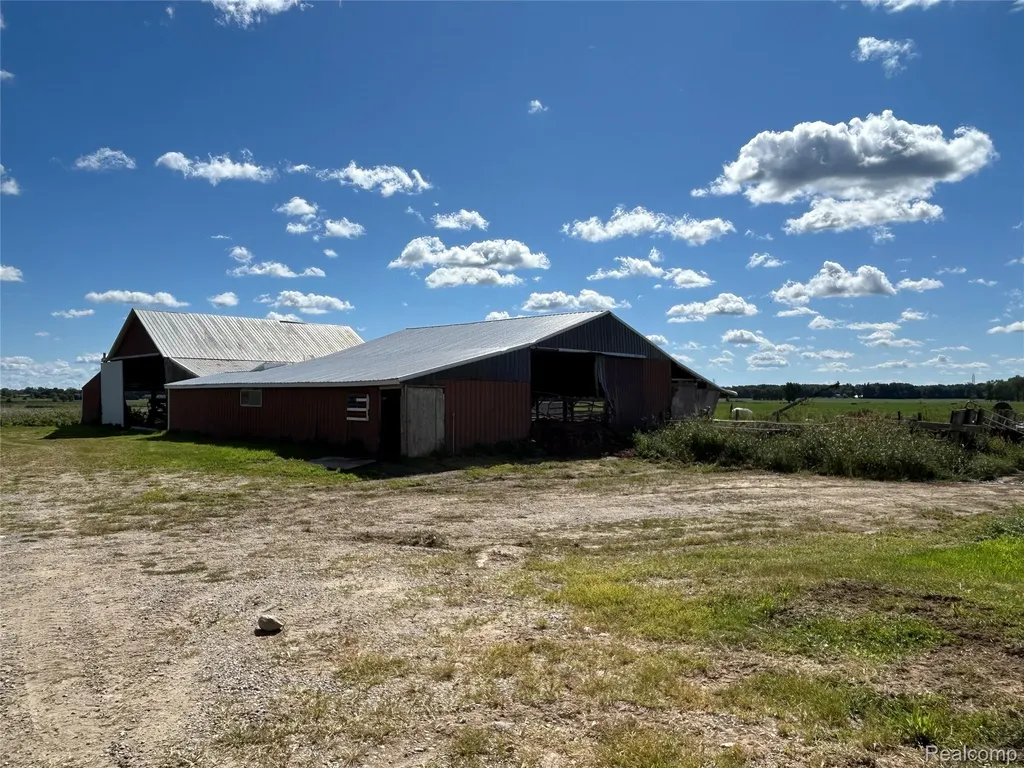 16465 Almont Berlin Township MI 48002