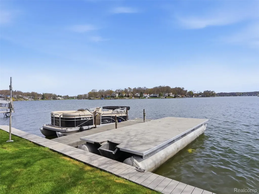16342 Stages Island Argentine Township MI 48451