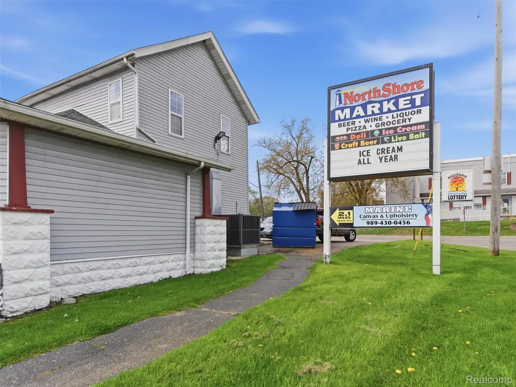 16342 Stages Island Argentine Township MI 48451