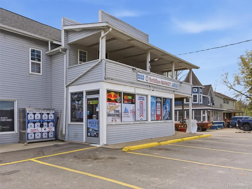 16342 Stages Island Argentine Township MI 48451