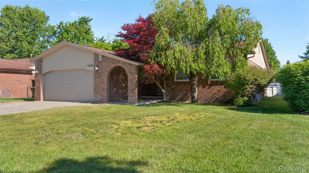 13979 Biscayne Drive Sterling Heights City MI 48313