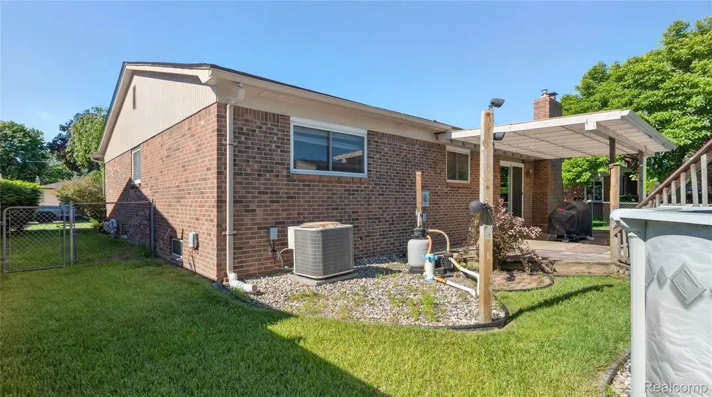 13979 Biscayne Drive Sterling Heights City MI 48313