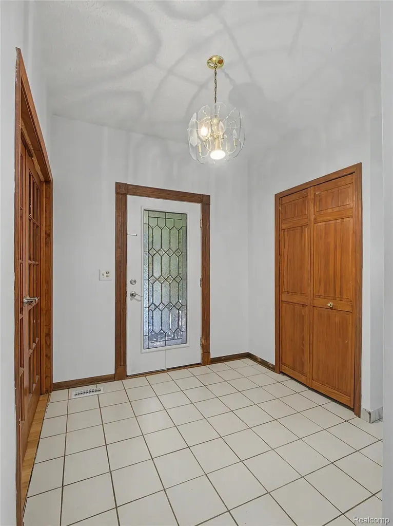 13979 Biscayne Drive Sterling Heights City MI 48313