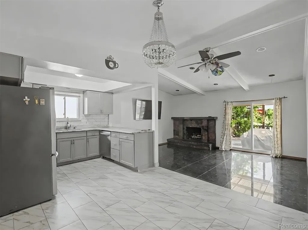 13979 Biscayne Drive Sterling Heights City MI 48313
