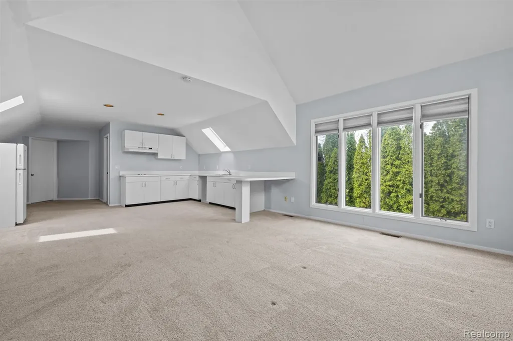 10785 Oxbow Lakeshore Drive White Lake Charter Township MI 48386