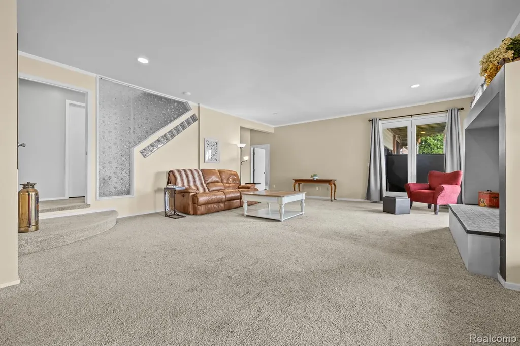 10785 Oxbow Lakeshore Drive White Lake Charter Township MI 48386