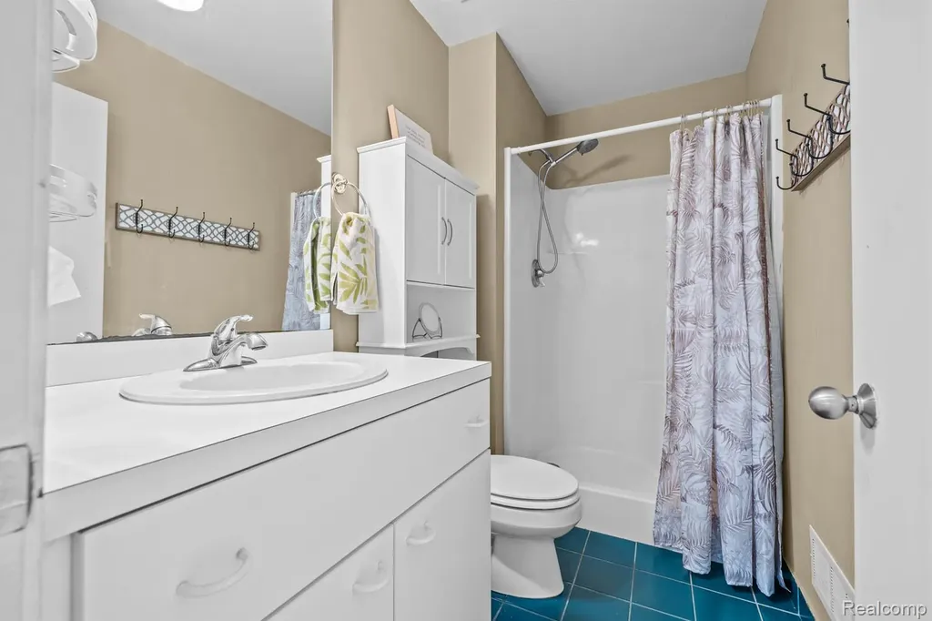 10785 Oxbow Lakeshore Drive White Lake Charter Township MI 48386