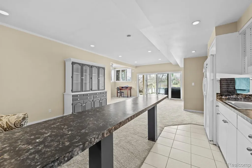 10785 Oxbow Lakeshore Drive White Lake Charter Township MI 48386