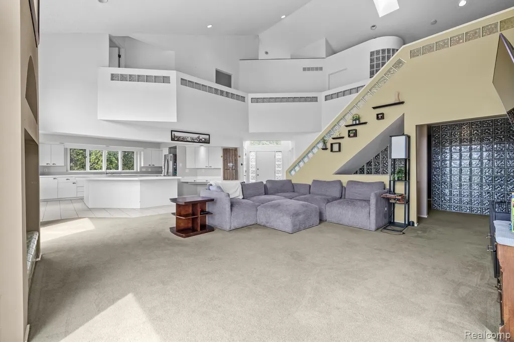 10785 Oxbow Lakeshore Drive White Lake Charter Township MI 48386