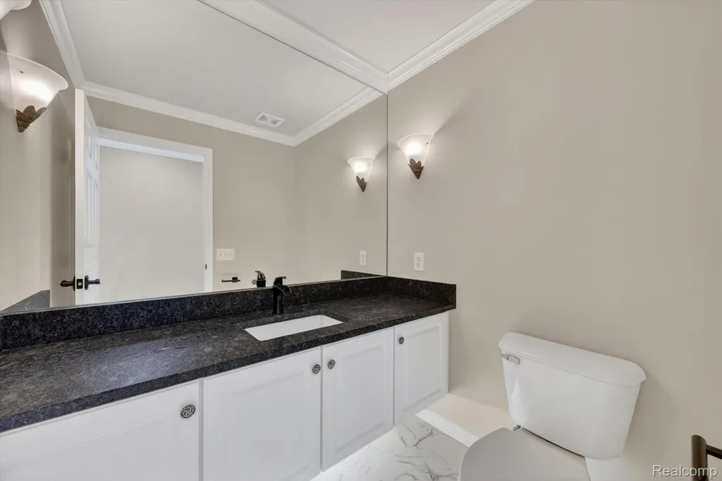 22293 Brockshire Street Novi City MI 48375