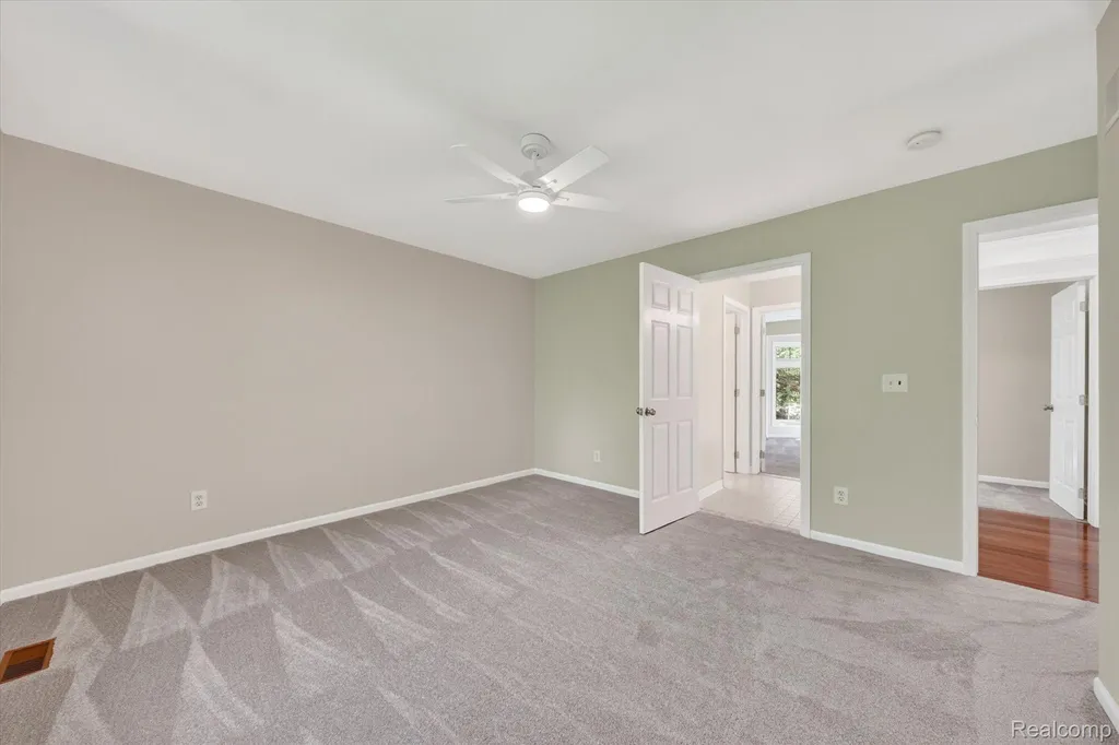 22293 Brockshire Street Novi City MI 48375