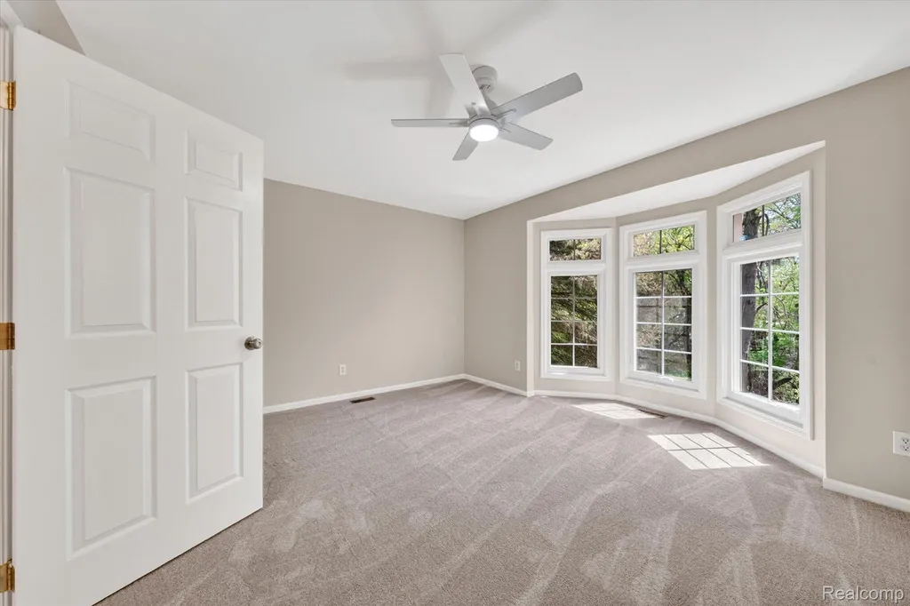 22293 Brockshire Street Novi City MI 48375