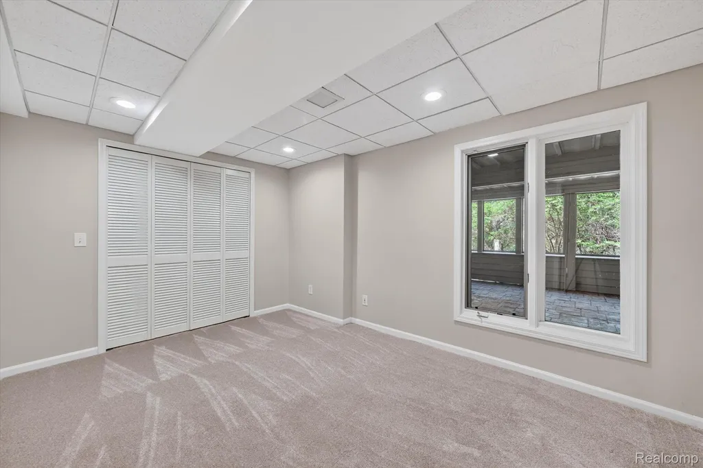 22293 Brockshire Street Novi City MI 48375