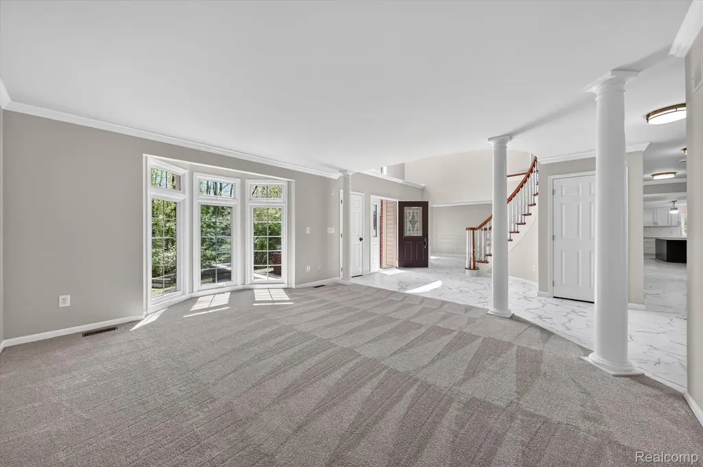 22293 Brockshire Street Novi City MI 48375