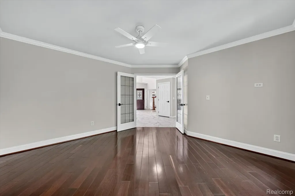 22293 Brockshire Street Novi City MI 48375