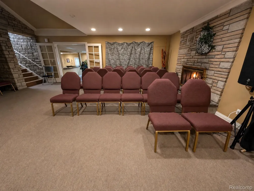 16012 Moross Road Detroit City MI 48205