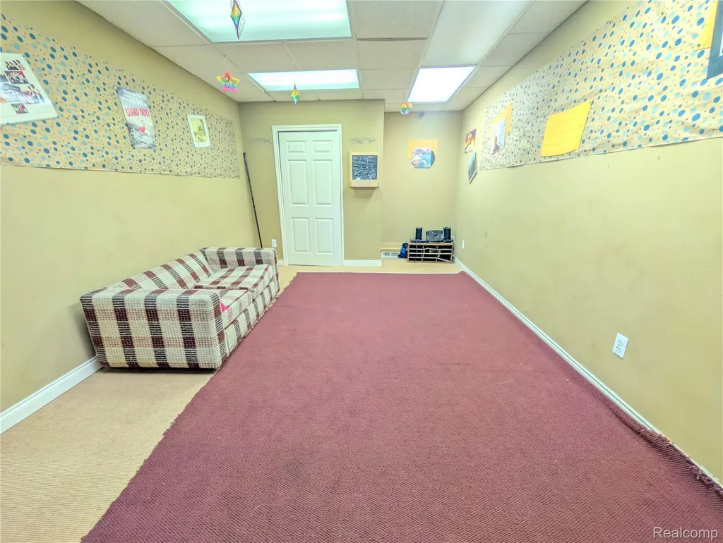 16012 Moross Road Detroit City MI 48205