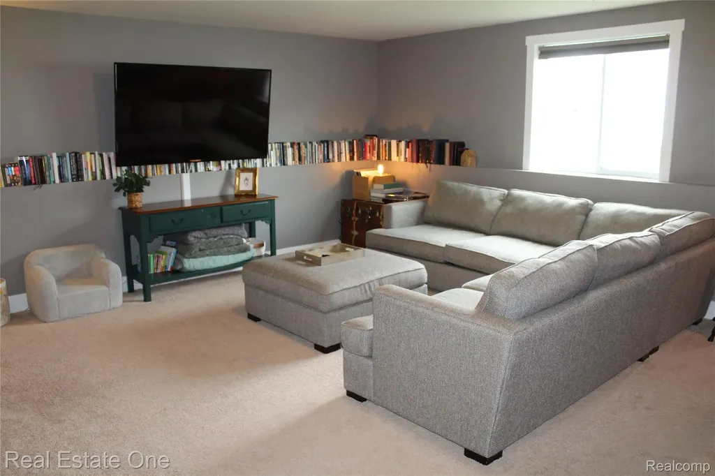 8662 Pinnebog River Drive Handy Township MI 48836