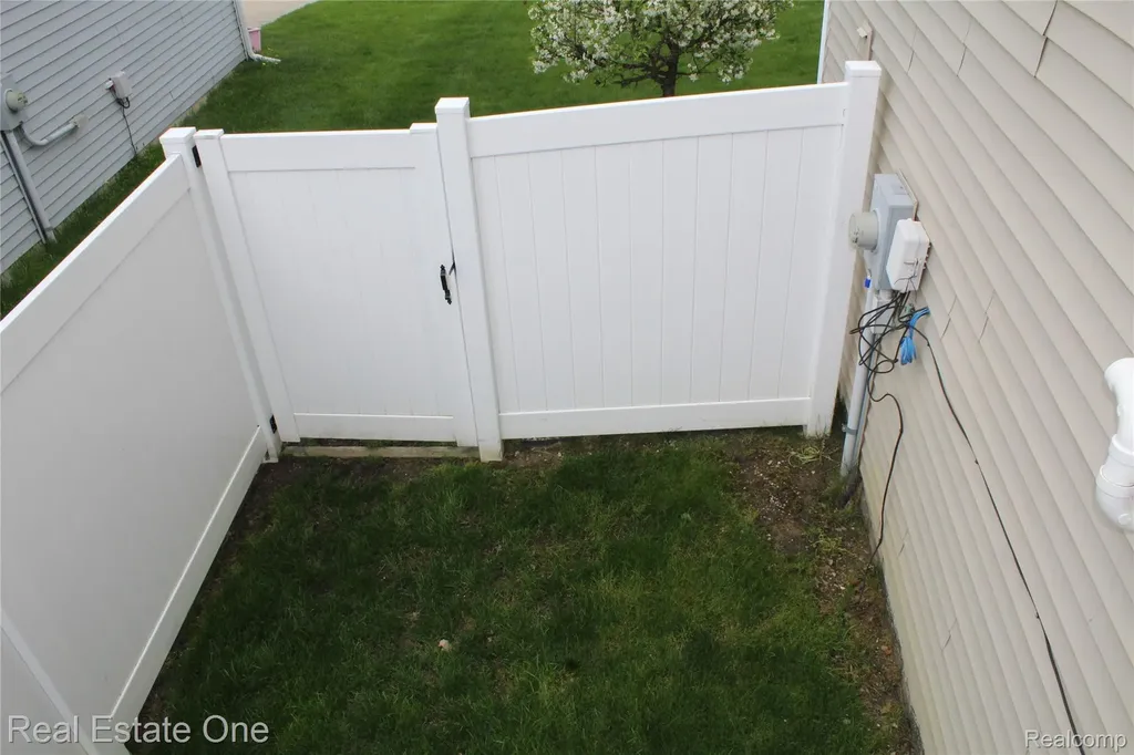 8662 Pinnebog River Drive Handy Township MI 48836