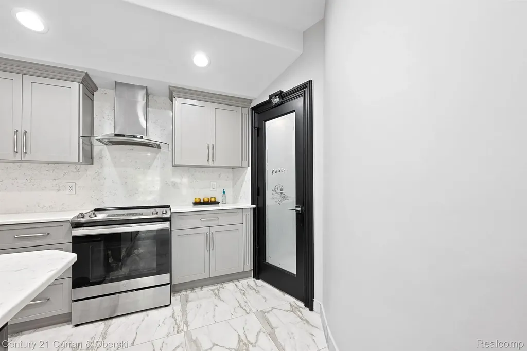 17965 Beck Road Northville Township MI 48168
