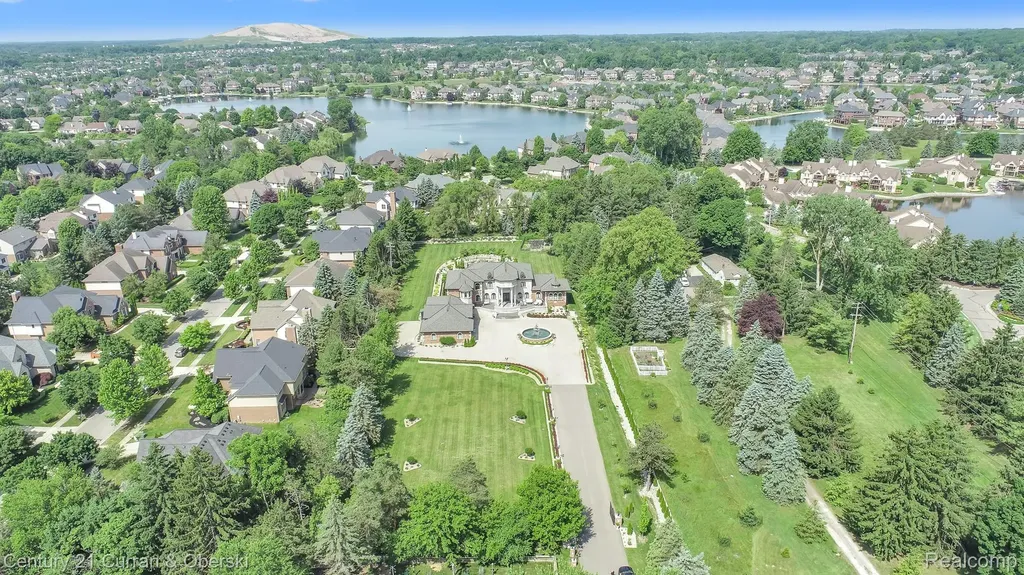 17965 Beck Road Northville Township MI 48168